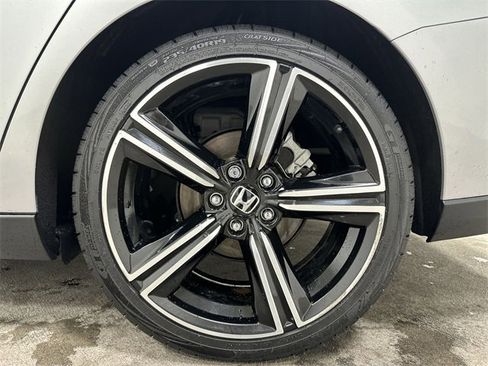 Used 2024 Honda Accord Sport image 14