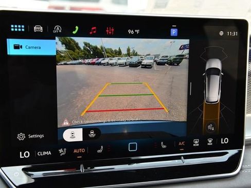 New 2026 Volkswagen Tiguan SE R-Line AWD/4WD image 13