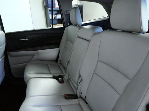 Used 2022 Honda Pilot Special Edition image 16