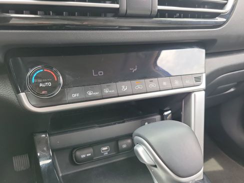 Used 2021 Kia Seltos SX w/ SX Sunroof Package AWD/4WD image 25