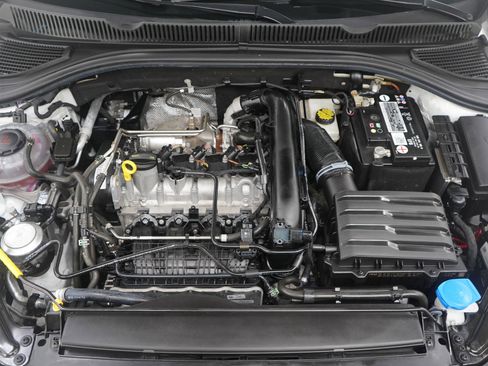 Used 2020 Volkswagen Jetta SE w/ SE Cold Weather Package image 28