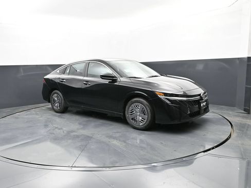 Used 2026 Nissan Sentra S w/ Floor Mat Package FWD image 3