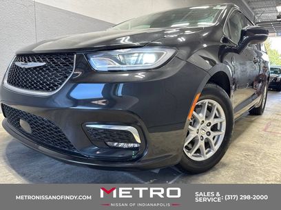 Used 2022 Chrysler Pacifica Touring-L