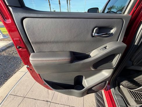 Used 2023 Nissan Frontier PRO-4X w/ Pro-4X Premium Package image 22