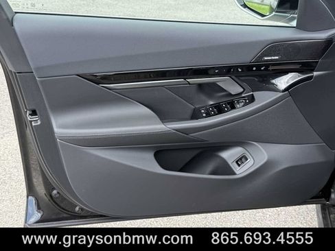 Used 2026 BMW 530i w/ Executive Package image 12