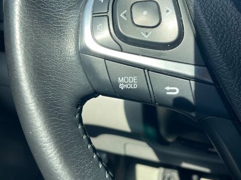 Used 2017 Toyota Camry XLE FWD image 24