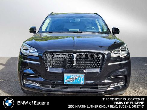 Used 2023 Lincoln Aviator Reserve w/ Equipment Group 201A AWD/4WD image 8