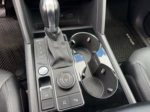 Used 2019 Volkswagen Atlas SEL Premium image 26