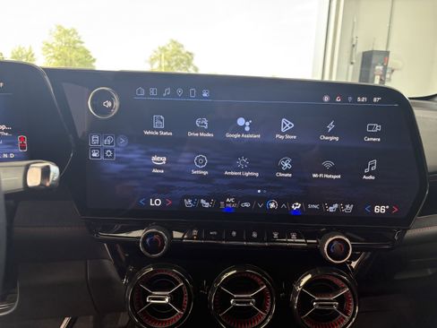 Used 2025 Chevrolet Blazer EV RS image 14