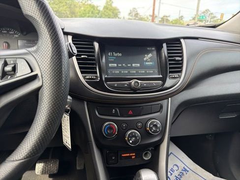 Used 2017 Chevrolet Trax LT image 13