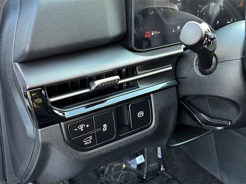 New 2026 Kia Sportage SX image 13