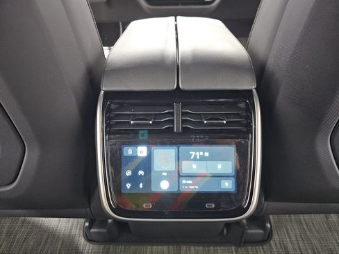 Used 2024 Rivian R1S Adventure AWD/4WD image 30