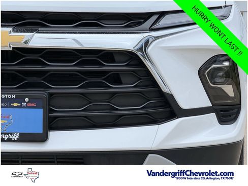 Certified 2025 Chevrolet Blazer LT AWD/4WD image 8