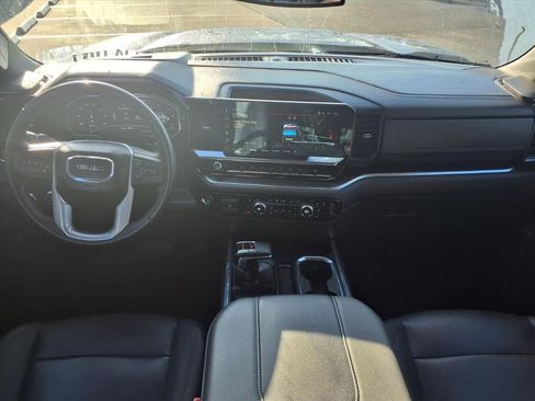 Used 2023 GMC Sierra 1500 SLT image 3