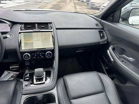Used 2024 Jaguar E-PACE R-Dynamic SE image 19