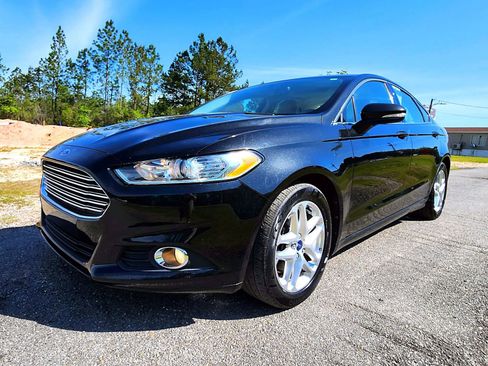 Used 2013 Ford Fusion SE image 16