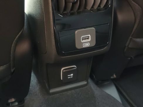 Used 2026 Jeep Compass Limited AWD/4WD image 28