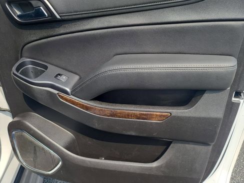 Used 2019 Chevrolet Suburban LT image 35