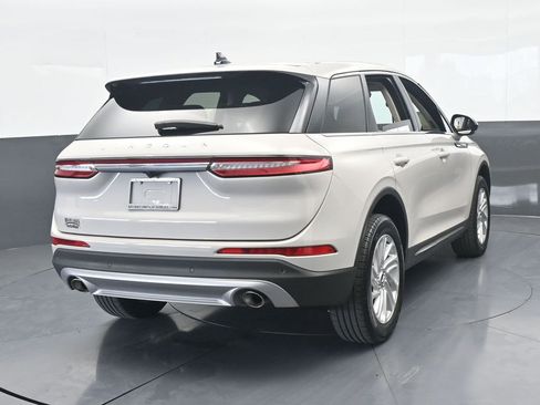 Used 2024 Lincoln Corsair FWD image 5