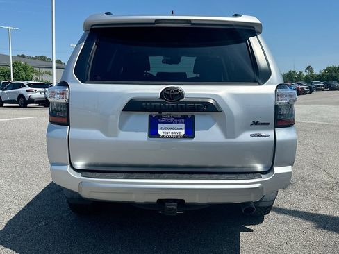 Used 2021 Toyota 4Runner TRD Off-Road AWD/4WD image 15