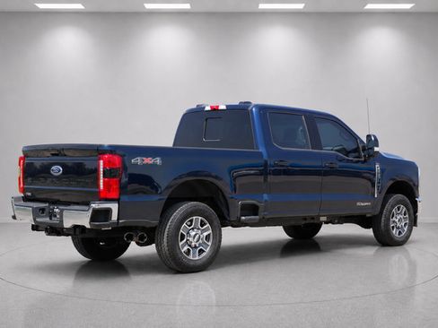 Used 2024 Ford F250 Lariat AWD/4WD image 3