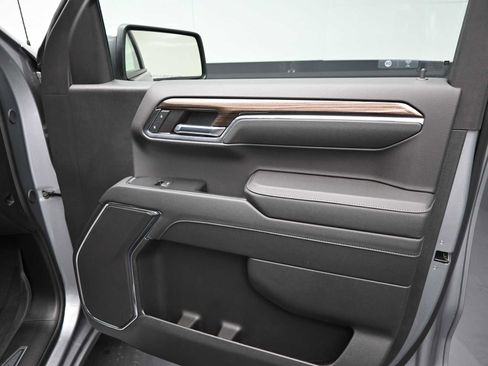 Used 2024 Chevrolet Silverado 1500 LT image 29