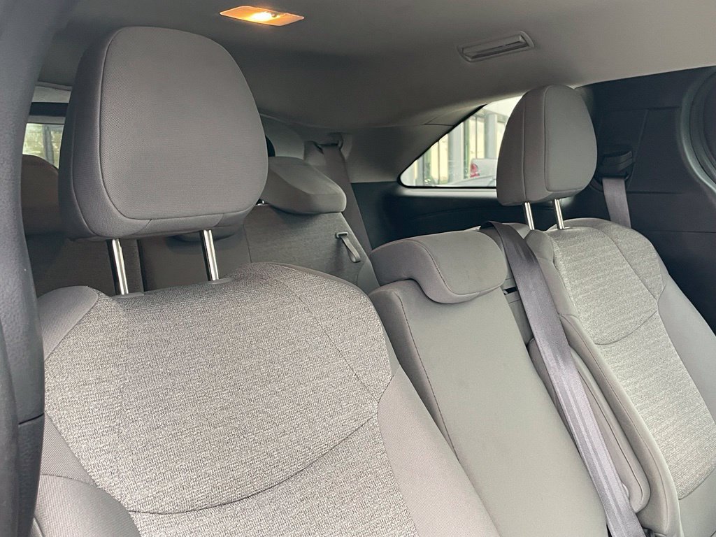 Used 2025 Toyota Sienna LE FWD image 26