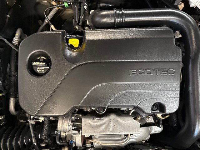 Used 2025 Chevrolet Malibu LT FWD image 32