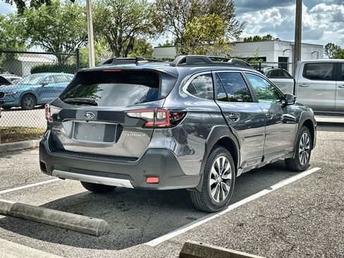 Used 2025 Subaru Outback Limited AWD/4WD image 8