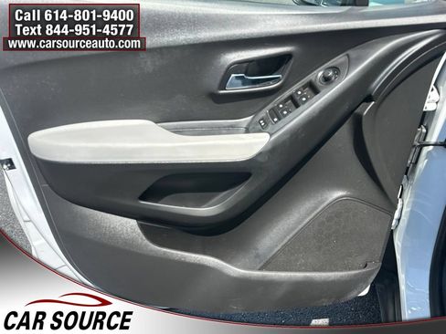 Used 2017 Chevrolet Trax LS AWD/4WD image 7