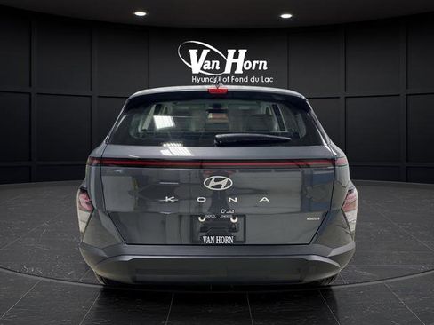 New 2026 Hyundai Kona SE image 11