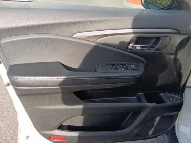 Used 2017 Honda Pilot EX-L image 8