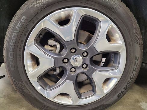 Used 2018 Jeep Compass Limited w/ Navigation Group image 31