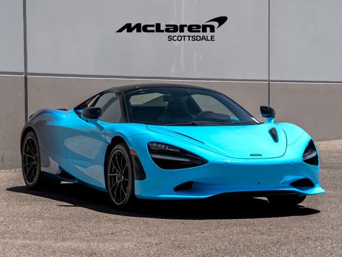 Used 2025 McLaren 750S Spider RWD image 40