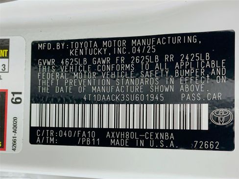 Used 2025 Toyota Camry LE w/ Convenience Package FWD image 33