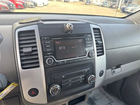 Used 2016 Nissan Frontier SV image 20