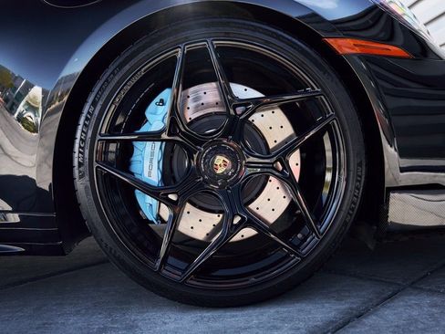 Used 2022 Porsche 911 Carrera 4 GTS w/ Premium Package image 23