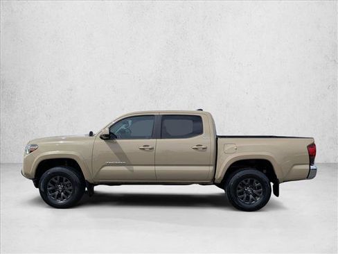 Used 2020 Toyota Tacoma SR5 image 9