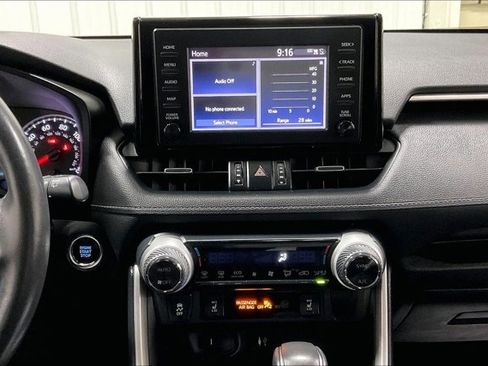 Used 2019 Toyota RAV4 XLE Premium w/ Cold Weather Package image 6