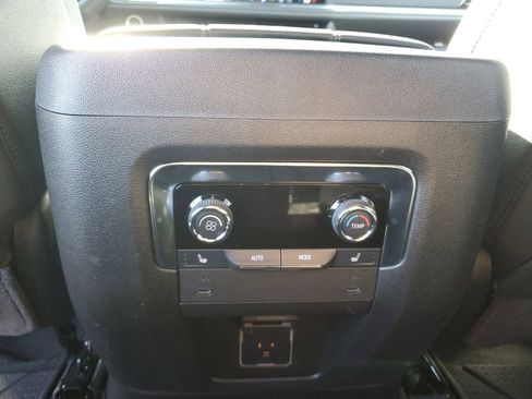 Used 2025 Chevrolet Tahoe Premier image 13