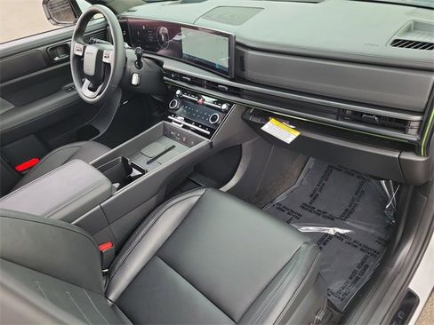 New 2025 Hyundai Santa Fe Calligraphy image 17