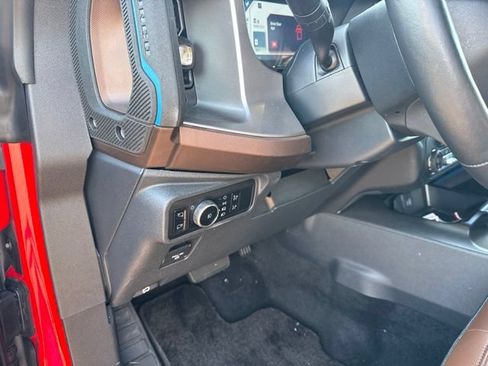 Used 2023 Ford Bronco Outer Banks AWD/4WD image 15