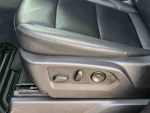 Certified 2024 Chevrolet Silverado 1500 LT image 15