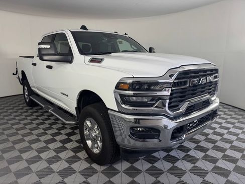 Used 2026 RAM 2500 Big Horn AWD/4WD image 6