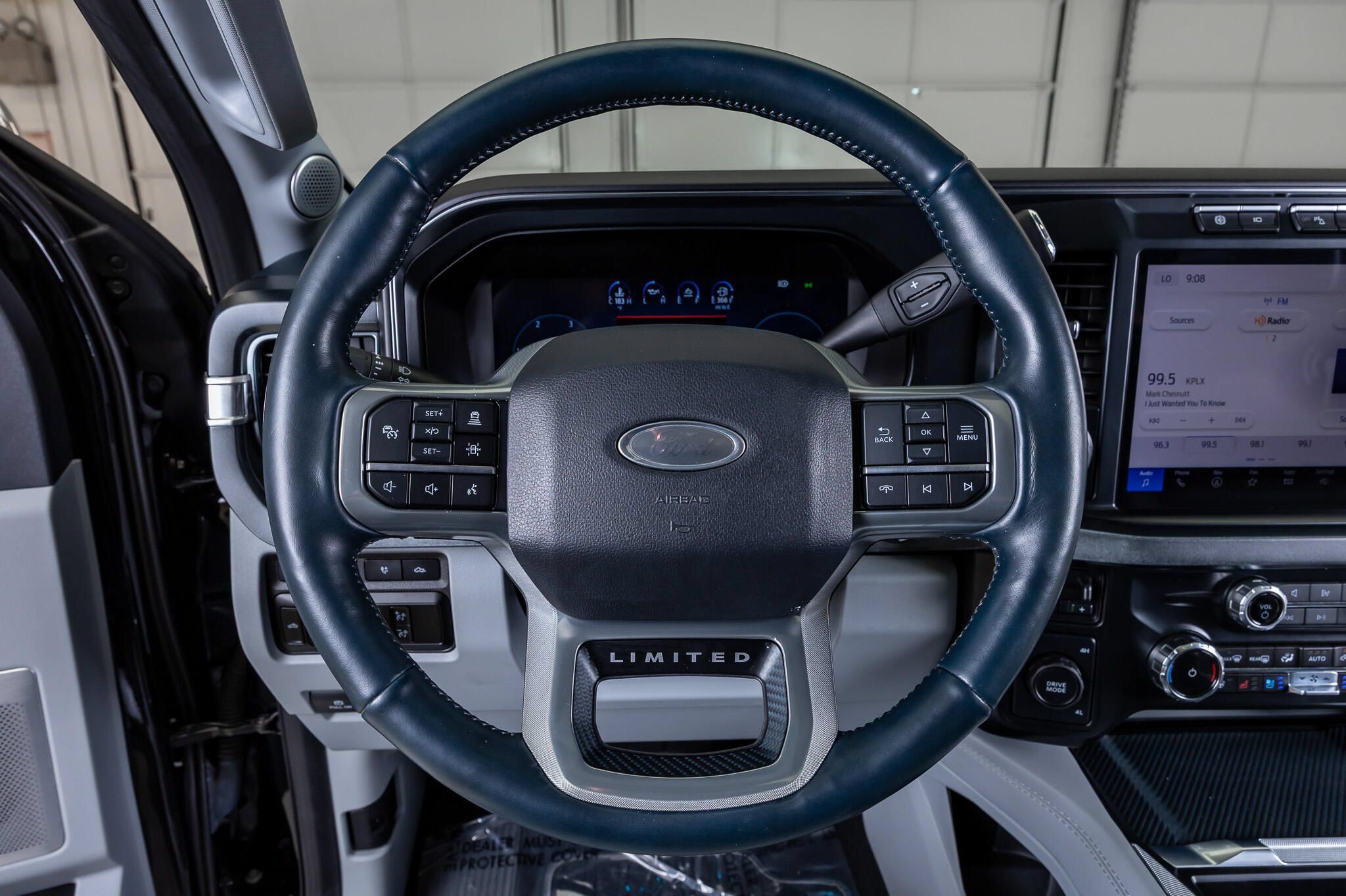 Used 2024 Ford F450 Limited w/ FX4 Off-Road Package AWD/4WD image 15
