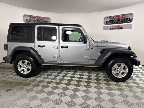 Used 2021 Jeep Wrangler Unlimited Sport AWD/4WD image 2