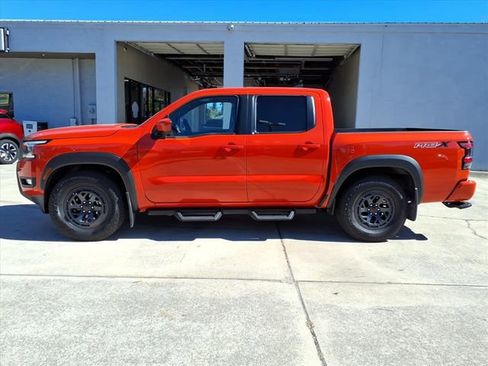 Used 2025 Nissan Frontier Pro-X image 4