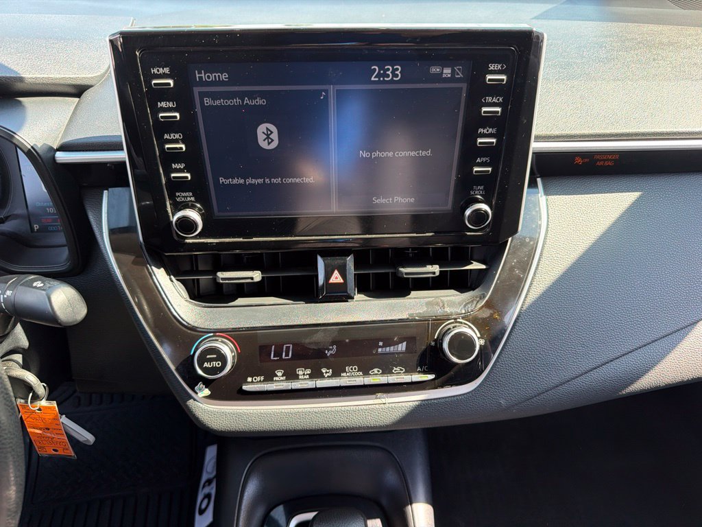 Used 2020 Toyota Corolla LE FWD image 23