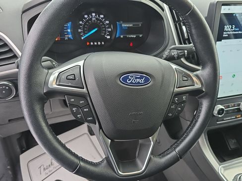 Used 2022 Ford Edge SEL w/ Convenience Package image 15