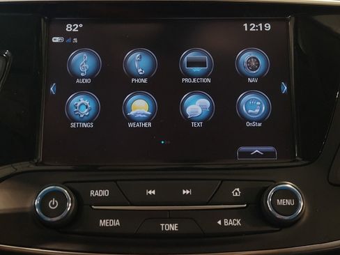 Used 2018 Buick Envision Essence FWD image 25